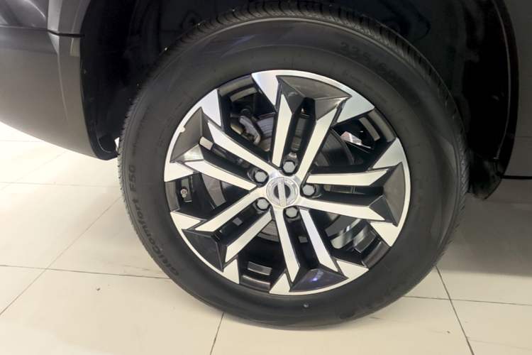 Used Haval DARGO 2022 1.5T DCT Two-Wheel Drive Border Collie Edition Right Rear Wheel Hub