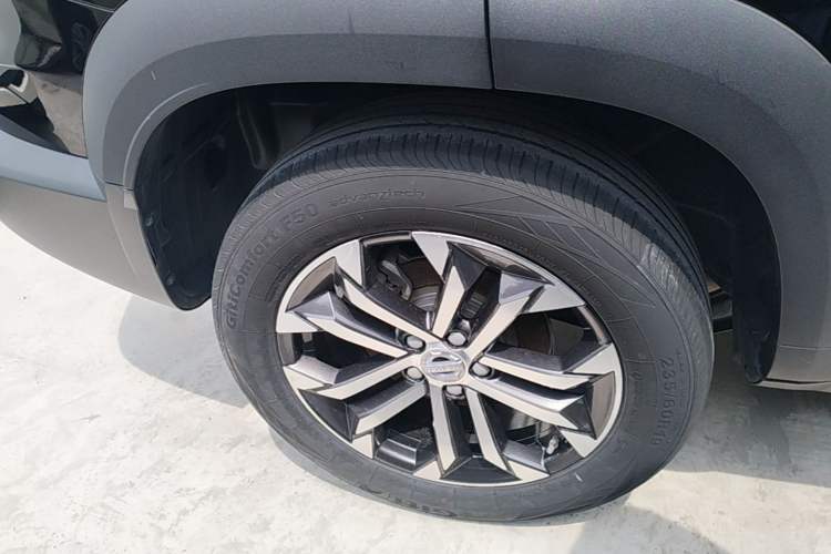 Used Haval DARGO 2022 1.5T DCT Two-Wheel Drive Border Collie Edition Right Rear Wheel Hub