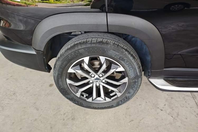 Used Haval DARGO 2022 1.5T DCT Two-Wheel Drive Border Collie Edition Right Rear Wheel Hub