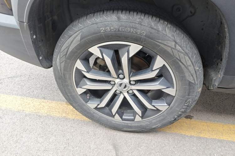 Used Haval DARGO 2022 1.5T DCT Two-Wheel Drive Border Collie Edition Right Rear Wheel Hub