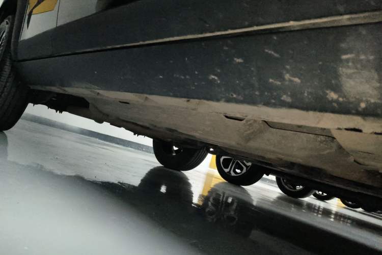 Used Haval DARGO 2022 1.5T DCT Two-Wheel Drive Border Collie Edition Right Side Sill