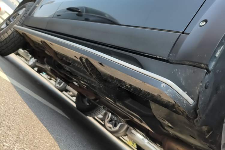 Used Haval DARGO 2022 2.0T DCT 4x4 Chinese Rural Dog Hunting Edition Right Side Sill