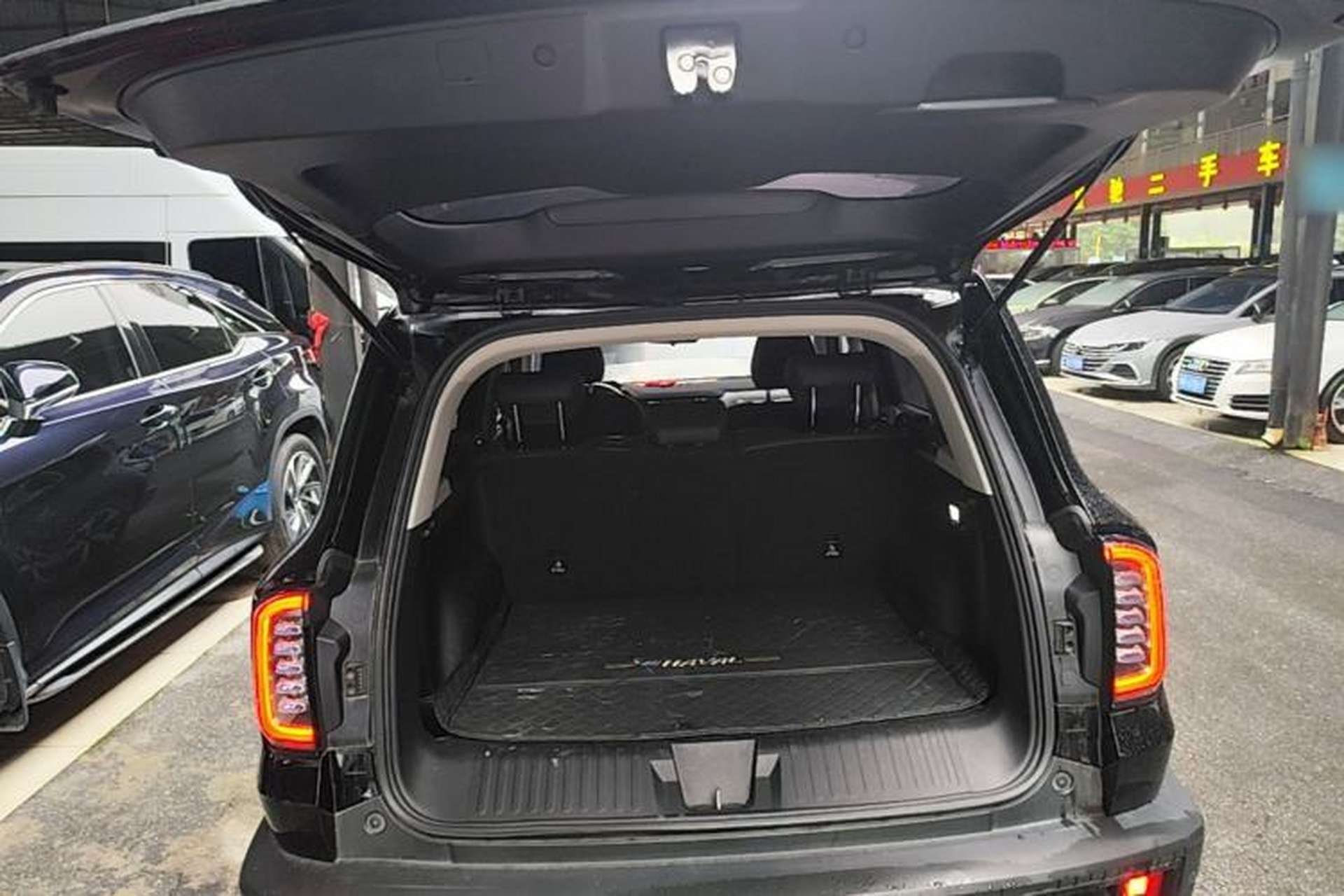 Used Haval DARGO 2022 1.5T DCT Two-Wheel Drive Labrador Edition Trunk