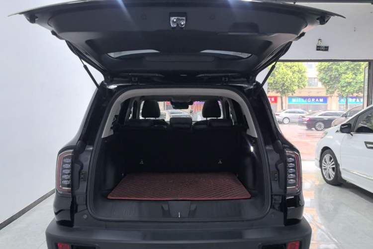 Used Haval DARGO 2022 1.5T DCT Two-Wheel Drive Labrador Edition Trunk