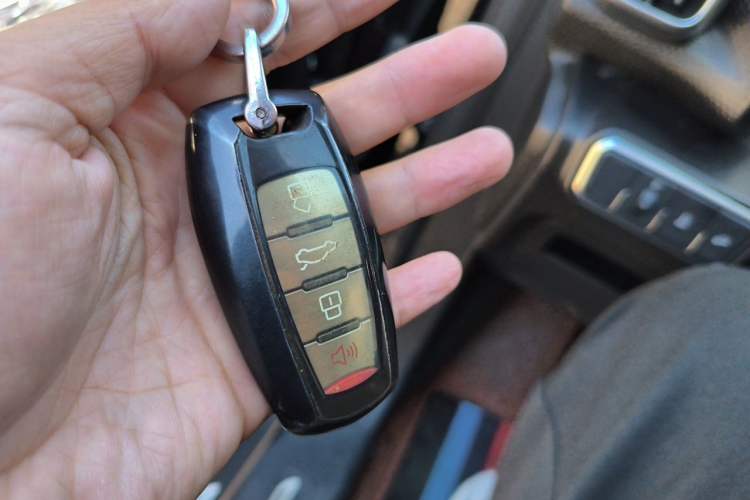 Used Haval DARGO 2022 1.5T DCT Two-Wheel Drive Labrador Edition Vehicle Key