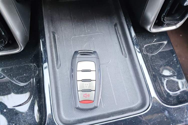 Used Haval DARGO 2022 1.5T DCT Two-Wheel Drive Border Collie Edition Vehicle Key