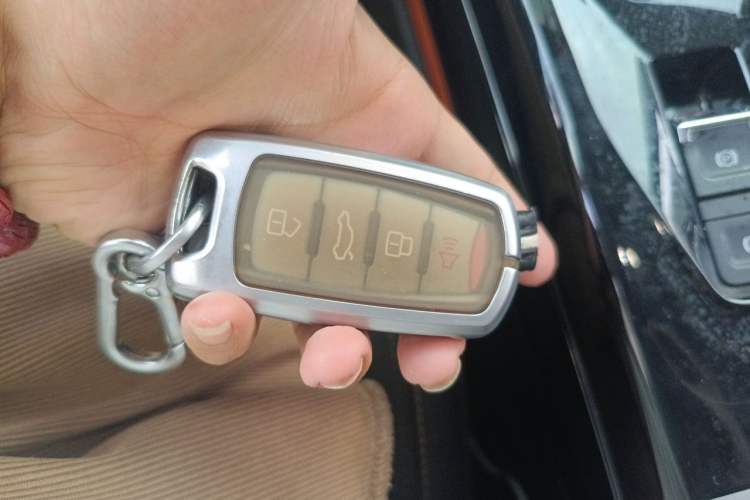 Used Haval DARGO 2022 2.0T DCT All-Wheel-Drive Xiaotianque Version Vehicle Key