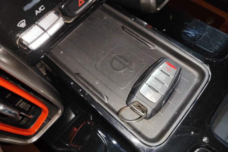 Used Haval DARGO 2022 1.5T DCT Two-Wheel Drive Border Collie Edition Vehicle Key