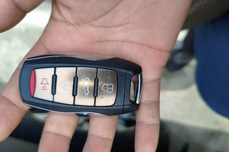 Used Haval DARGO 2022 1.5T DCT Two-Wheel Drive Border Collie Edition Vehicle Key