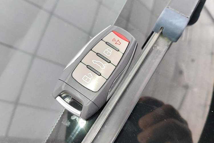 Used Haval DARGO 2022 2.0T DCT All-Wheel-Drive Xiaotianque Version Vehicle Key