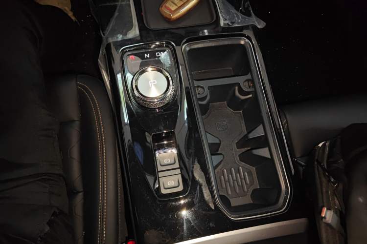 Used Haval DARGO 2022 1.5T DCT Two-Wheel Drive Border Collie Edition Gear Lever