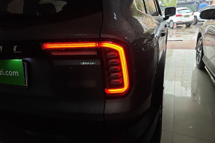 Used Haval DARGO 2022 1.5T DCT Two-Wheel Drive Border Collie Edition Right Rear Taillight