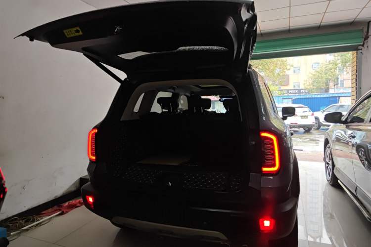 Used Haval DARGO 2022 1.5T DCT Two-Wheel Drive Border Collie Edition Trunk