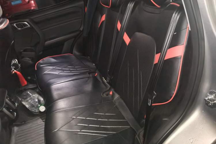 Used Haval DARGO 2022 1.5T DCT Two-Wheel Drive Border Collie Edition Left Rear Seat