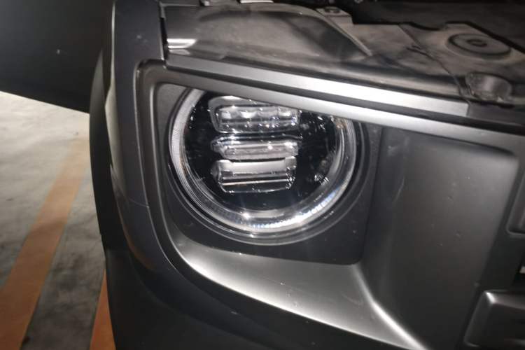 Used Haval DARGO 2022 1.5T DCT Two-Wheel Drive Border Collie Edition Right Front Headlight