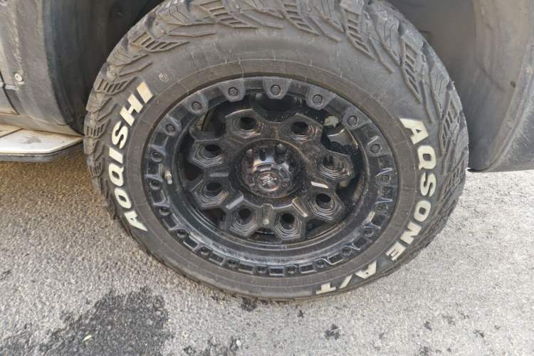 Used Haval DARGO 2022 2.0T DCT 4x4 Chinese Rural Dog Hunting Edition Right Front Wheel Hub