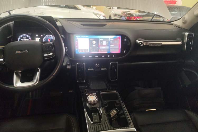Used Haval DARGO 2022 2.0T DCT 4x4 Chinese Rural Dog Hunting Edition Audio And AC Panel