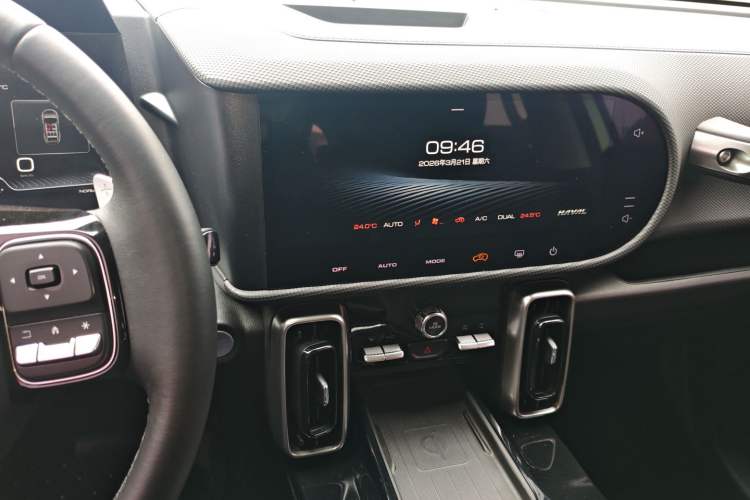 Used Haval DARGO 2022 2.0T DCT 4x4 Xiaotianquan Pursuit Edition Audio And AC Panel