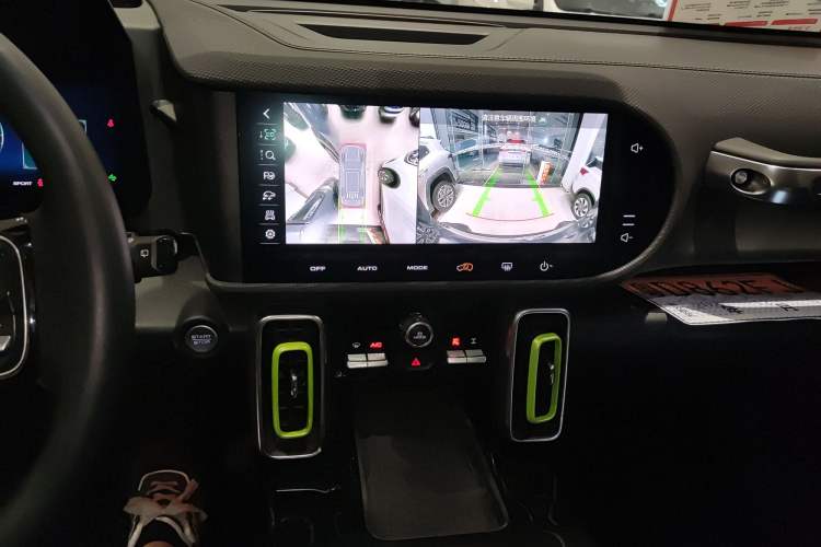 Used Haval DARGO 2022 2.0T DCT 4x4 Xiaotianquan Pursuit Edition Audio And AC Panel