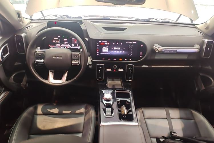 Used Haval DARGO 2022 2.0T DCT 4x4 Xiaotianquan Pursuit Edition Center Console