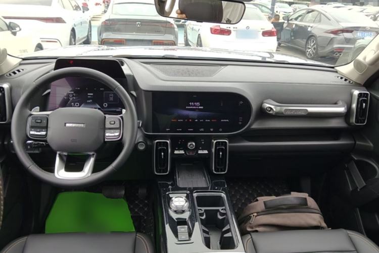 Used Haval DARGO 2022 1.5T DCT Two-Wheel Drive Border Collie Edition Center Console
