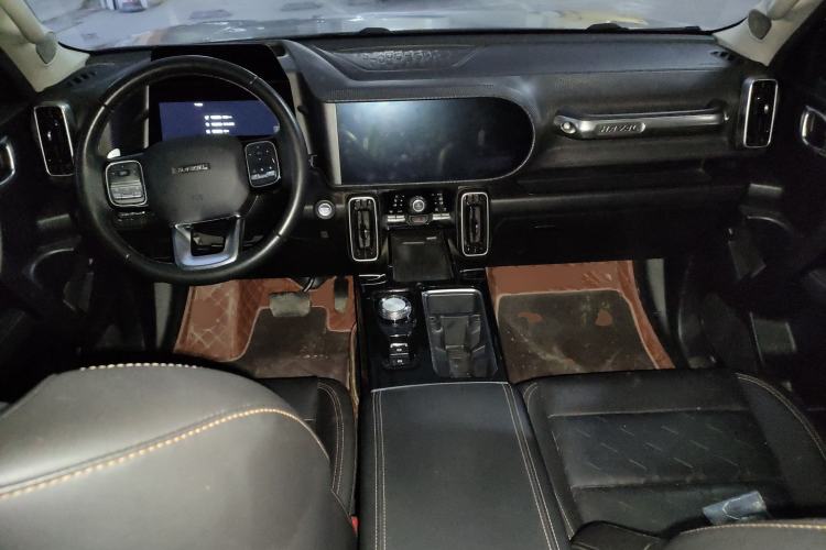 Used Haval DARGO 2022 2.0T DCT 4x4 Chinese Rural Dog Edition Center Console
