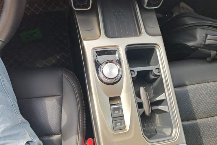 Used Haval DARGO 2022 1.5T DCT Two-Wheel Drive Husky Edition Gear Lever