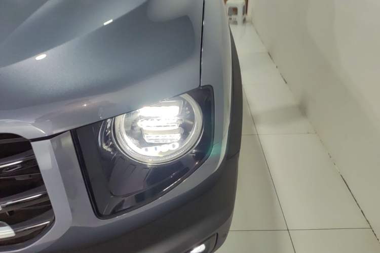 Used Haval DARGO 2022 1.5T DCT Two-Wheel Drive Border Collie Edition Left Front Headlight