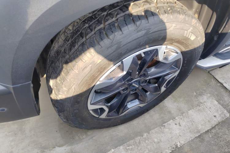 Used Haval DARGO 2022 2.0T DCT All-Wheel-Drive Xiaotianque Version Left Front Wheel Hub