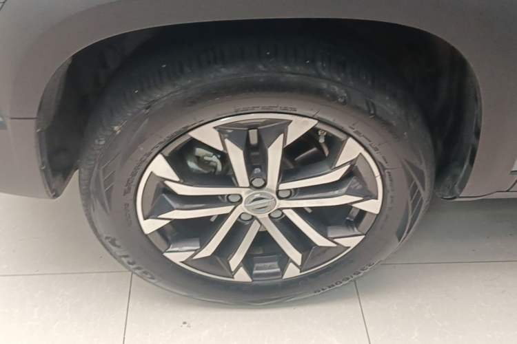 Used Haval DARGO 2022 1.5T DCT Two-Wheel Drive Border Collie Edition Left Front Wheel Hub