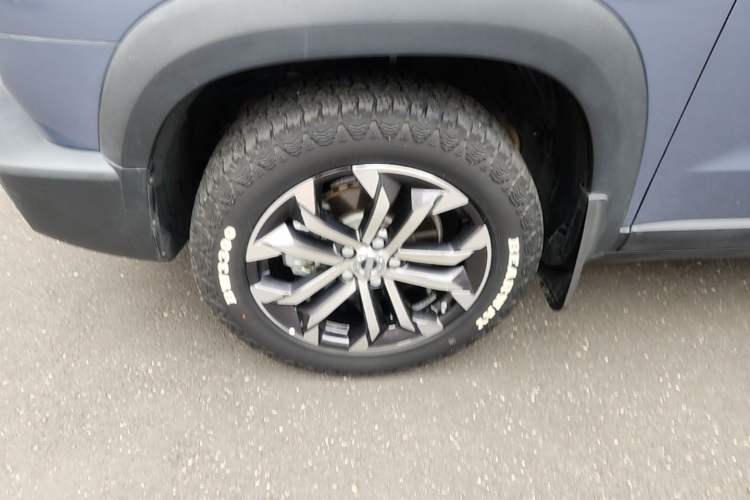 Used Haval DARGO 2022 1.5T DCT Two-Wheel Drive Border Collie Edition Left Front Wheel Hub
