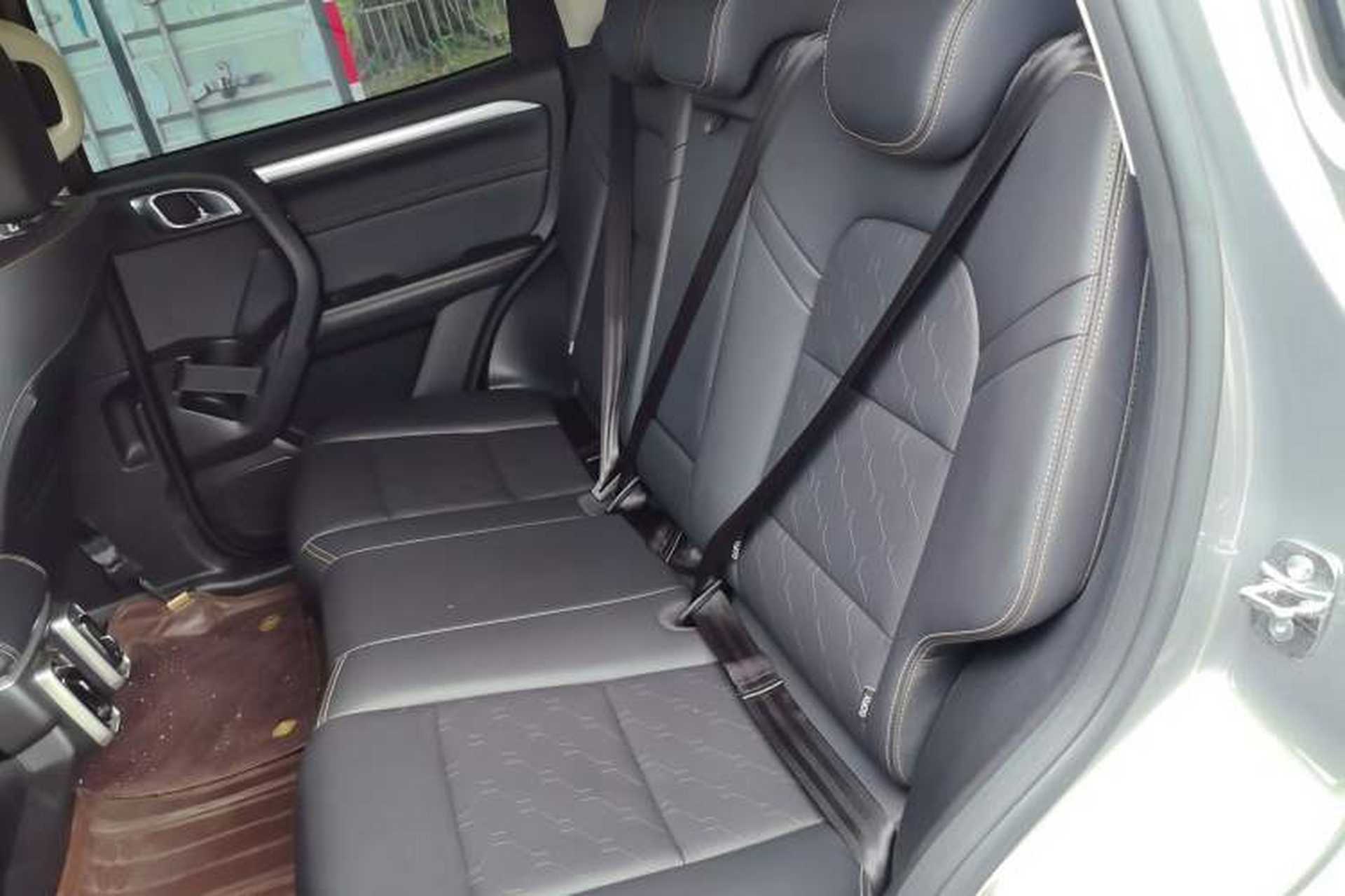 Used Haval DARGO 2022 2.0T DCT 4x4 Chinese Rural Dog Hunting Edition Left Rear Seat