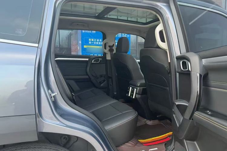 Used Haval DARGO 2022 1.5T DCT Two-Wheel Drive Border Collie Edition Left Rear Seat