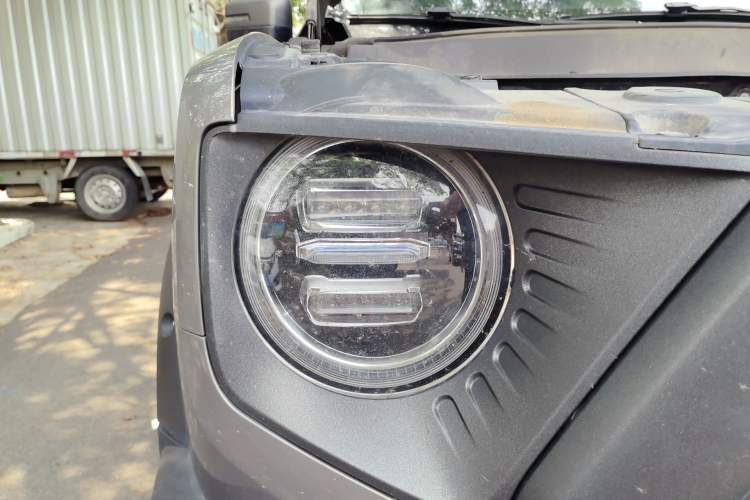 Used Haval DARGO 2022 2.0T DCT 4x4 Chinese Rural Dog Hunting Edition Right Front Headlight