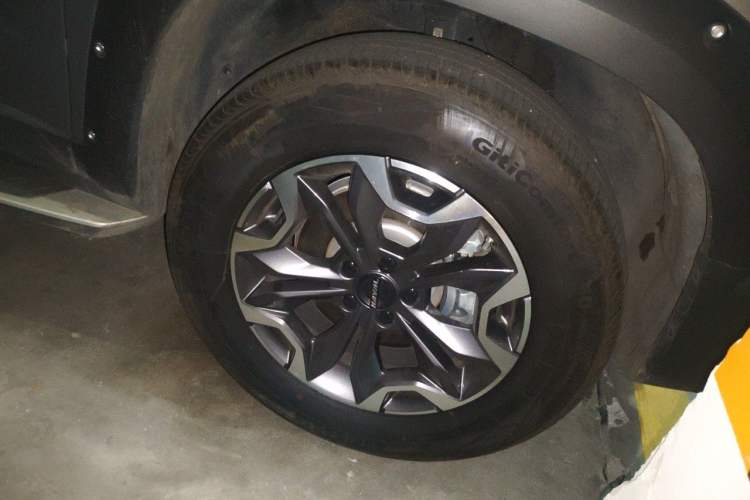 Used Haval DARGO 2022 2.0T DCT 4x4 Chinese Rural Dog Hunting Edition Right Front Wheel Hub