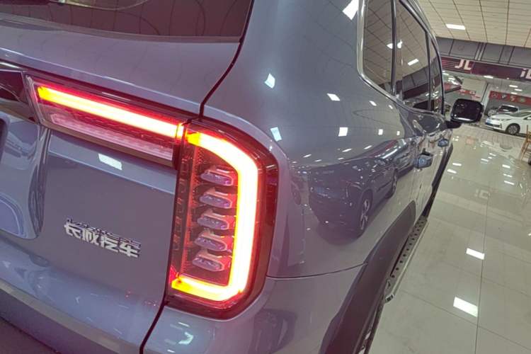 Used Haval DARGO 2022 1.5T DCT Two-Wheel Drive Border Collie Edition Right Rear Taillight
