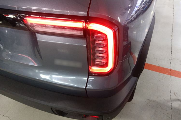 Used Haval DARGO 2022 1.5T DCT Two-Wheel Drive Border Collie Edition Right Rear Taillight