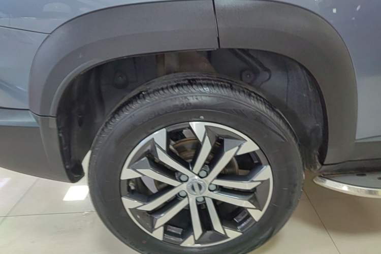 Used Haval DARGO 2022 1.5T DCT Two-Wheel Drive Border Collie Edition Right Rear Wheel Hub