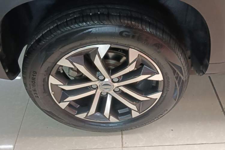 Used Haval DARGO 2022 1.5T DCT Two-Wheel Drive Border Collie Edition Right Rear Wheel Hub