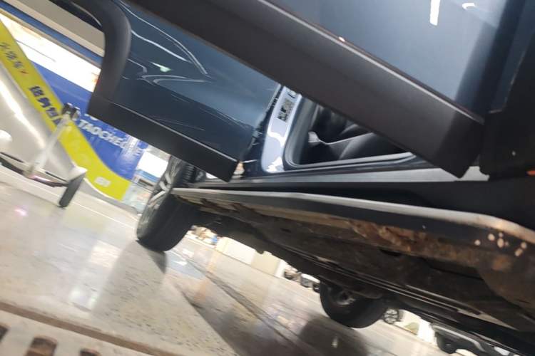 Used Haval DARGO 2022 1.5T DCT Two-Wheel Drive Border Collie Edition Right Side Sill