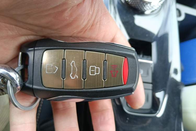 Used Haval DARGO 2022 2.0T DCT 4x4 Chinese Rural Dog Hunting Edition Vehicle Key