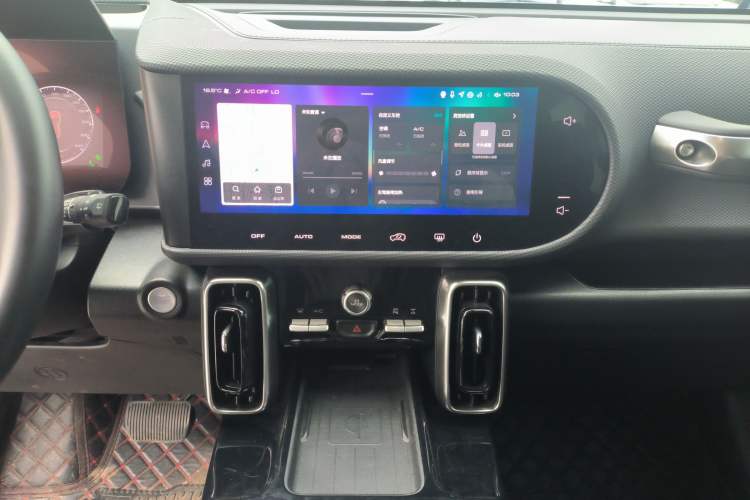 Used Haval DARGO 2022 2.0T DCT 4x4 Xiaotianquan Pursuit Edition Audio And AC Panel