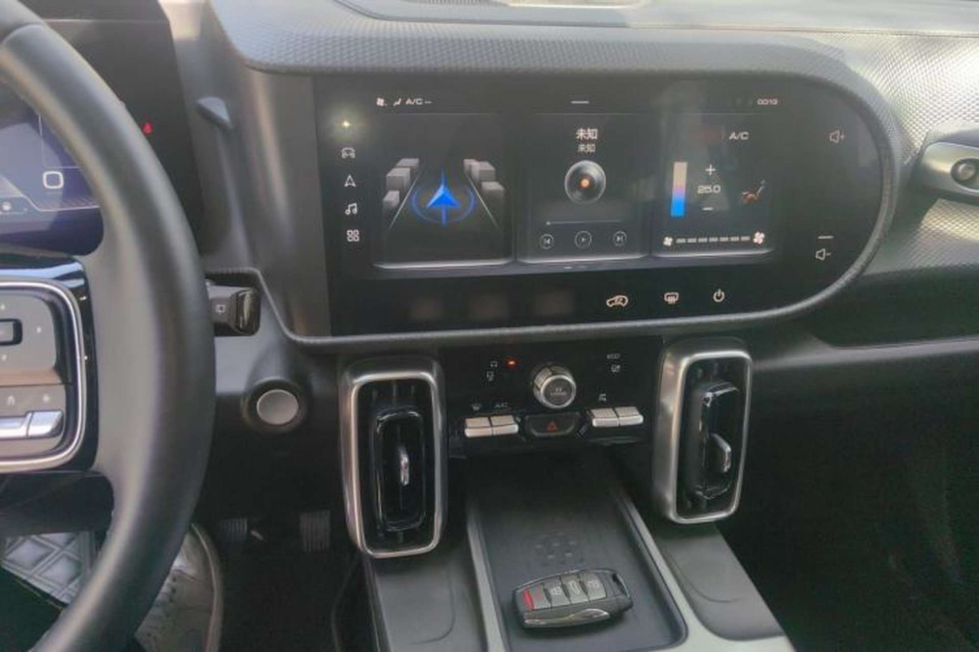 Used Haval DARGO 2022 1.5T DCT Two-Wheel Drive Labrador Edition Audio And AC Panel