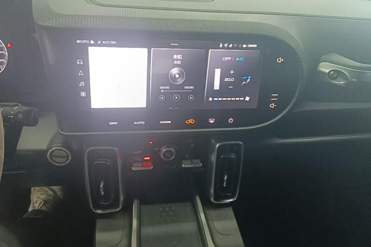 Used Haval DARGO 2022 1.5T DCT Two-Wheel Drive Labrador Edition Audio And AC Panel