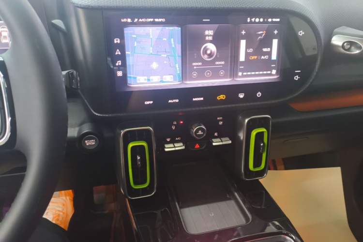 Used Haval DARGO 2022 1.5T DCT Two-Wheel Drive Mastiff Edition Audio And AC Panel