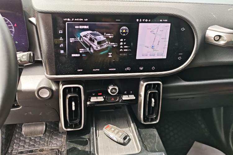 Used Haval DARGO 2022 2.0T DCT 4x4 Xiaotianquan Pursuit Edition Audio And AC Panel