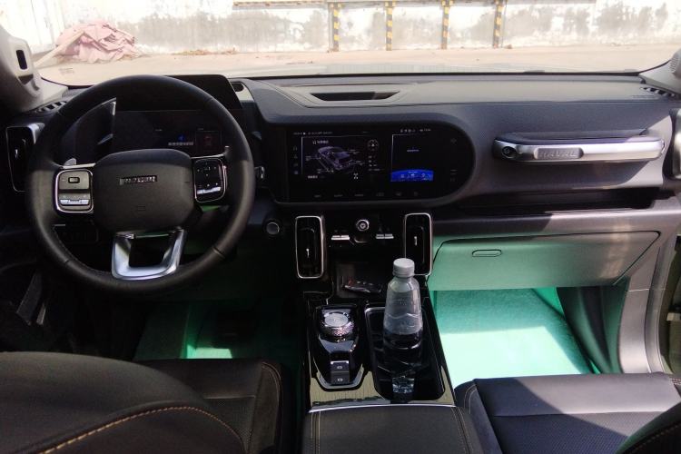 Used Haval DARGO 2022 2.0T DCT 4x4 Xiaotianquan Pursuit Edition Center Console