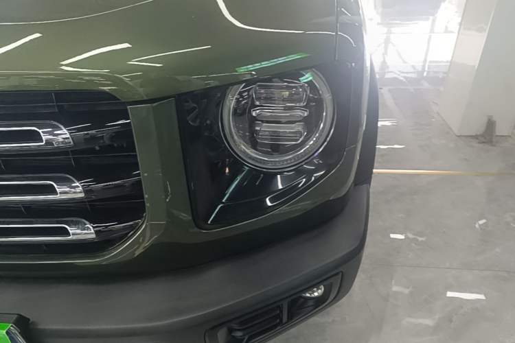 Used Haval DARGO 2022 1.5T DCT Two-Wheel Drive Labrador Edition Left Front Headlight