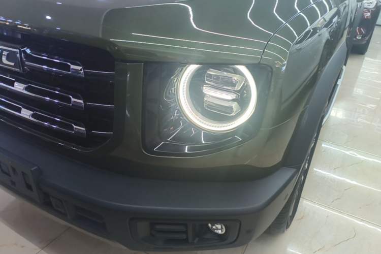 Used Haval DARGO 2022 1.5T DCT Two-Wheel Drive Mastiff Edition Left Front Headlight