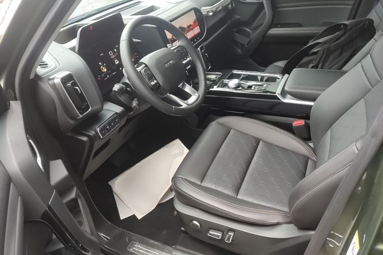 Used Haval DARGO 2022 2.0T DCT 4x4 Chinese Rural Dog Hunting Edition Left Front Seat